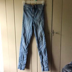Skinny high waisted jeans